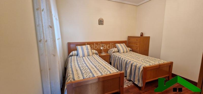 Foto b1f0c250-1568-4917-9b25-be351cee339d. Pis amb calefacció piscina a Centro Castro - Urdiales