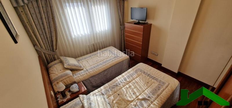 Foto e8c6b636-f3b1-4180-82b5-9e0454a77f03. Pis amb calefacció piscina a Centro Castro - Urdiales