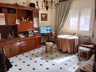 Casa adossada a Lahiguera. Casa en zona céntrica de lahiguera