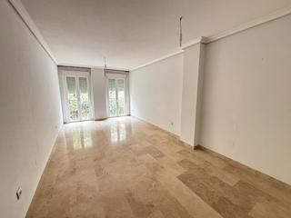 Appartement  Calle poeta pablo alcalde. Piso en zona emperadores-san eufrasio