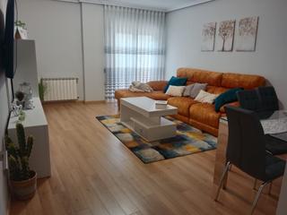 Appartement  Calle poeta pablo alcalde. Piso en zona emperadores