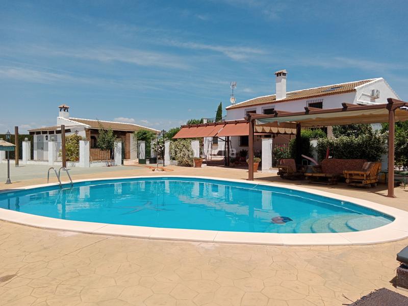 Foto d2b271c5-4f0a-4e9b-b429-e0adc5a0d942. Masia amb calefacció aparcament piscina a Andújar
