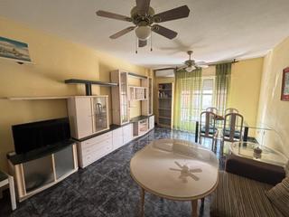 Appartement  Calle miguel estepa hermosilla. Piso en zona mesones