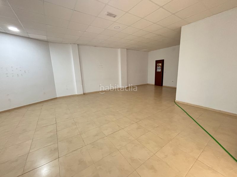 Foto b9217a4b-06f5-4bec-a17e-d9daafa139e2. Local comercial a Andújar