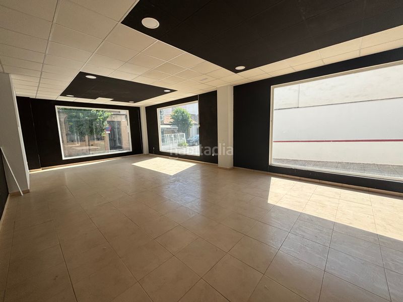 Foto fc6a2f6b-3545-419a-bcdf-f759a8e58497. Local comercial a Andújar