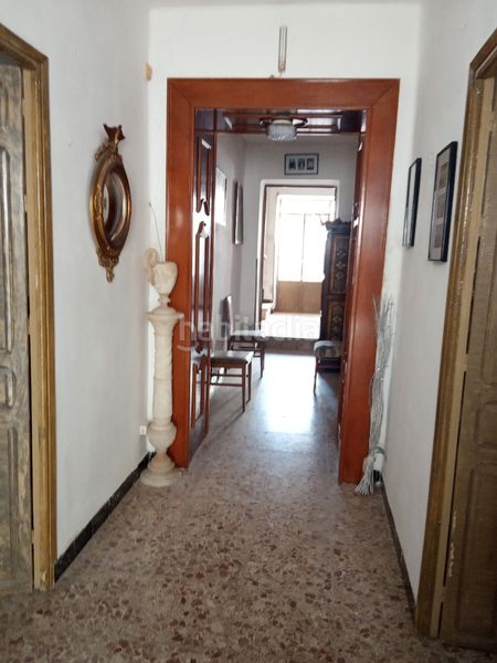 Foto f2e49078-8856-486e-838f-15f8f868ea6b. Casa adosada casa en Villanueva de la Reina