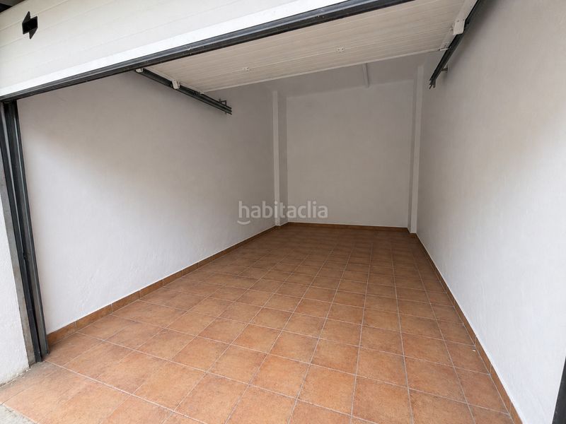Foto a43d8f28-b907-4aed-a96d-97fb23d0faca. Aparcament cotxe a Andújar