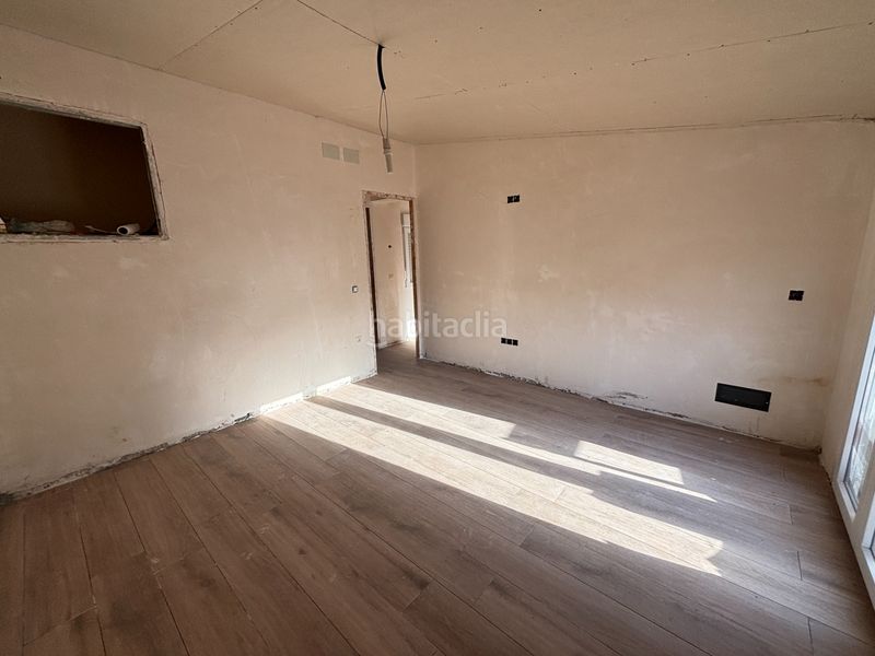 Foto 70a9d478-c1e9-4e3a-af9e-9d071ee24560. Casa adossada a Andújar