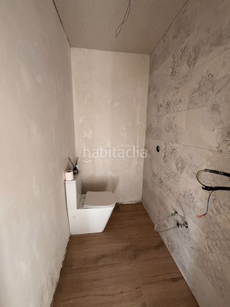 Foto beee7ffa-7250-4c78-8f8f-8ed62c34df95. Casa adossada a Andújar