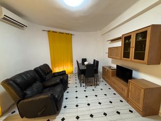 Rent Flat in Andújar. Piso en zona plaza del camping