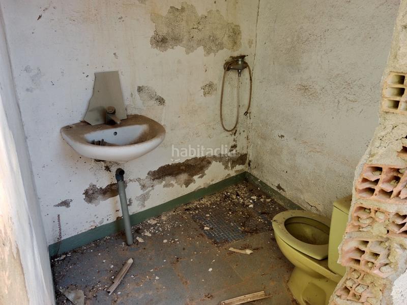 Foto 68cb43c8-80f9-4efd-ac60-8a755885ad67. Bâtiment à usage industriel dans Lahiguera