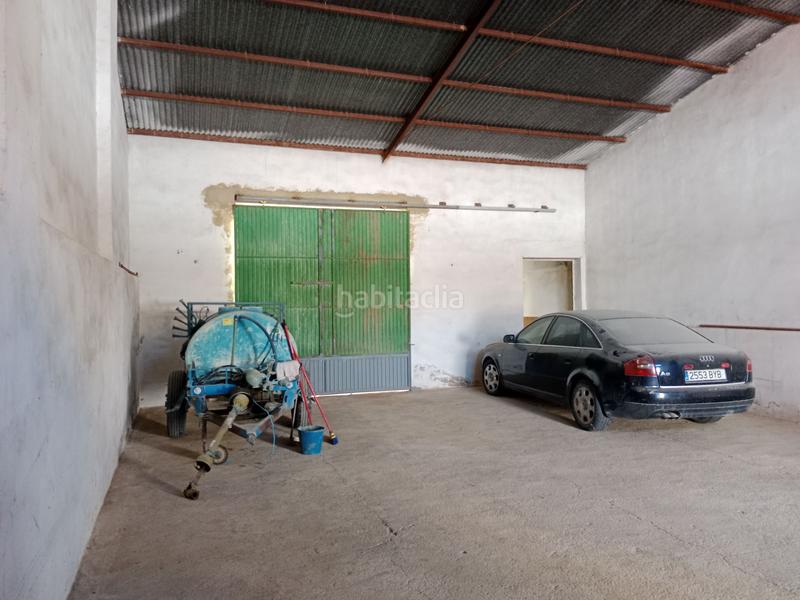 Foto 6d442b02-9999-4a7d-a87a-ba513e46d177. Bâtiment à usage industriel dans Lahiguera