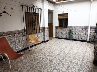 Casa adossada a Andújar. Casa amplia y grande en andújar