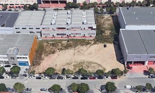 Industrial plot  Carrer de la resseguidora. Solar industrial de 2450m2 en mataró