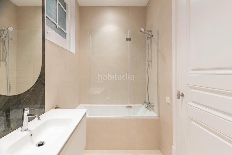 Foto fdcd4b44-0f2b-48d8-8c5e-b274773a57ef. Alquiler piso en carrer de valència 293 piso reformado 200m2 en carrer valencia, 5hab, 3 bñ. en Barcelona