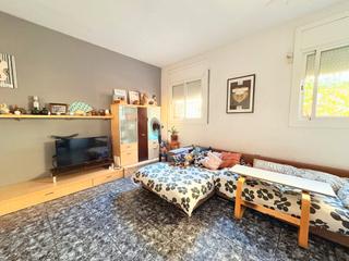 Planta baixa  Carrer de chopin. Planta baja calle chopin 68m2, 2 hab.