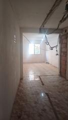 Piso  Carrer de briquets. Piso 61 m2 en calle briquets a reformar. 2 habitaciones.