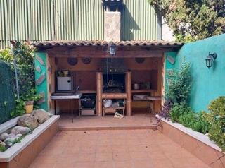 Casa adossada  Avinguda mossèn cinto verdaguer. Casa adosada en l'arboç de 150m2. 4hab, 3 bñ, jardín 35 m2.