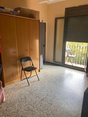 Pis  Carrer de villarroel. Piso de 80 m2 en calle villarroel.