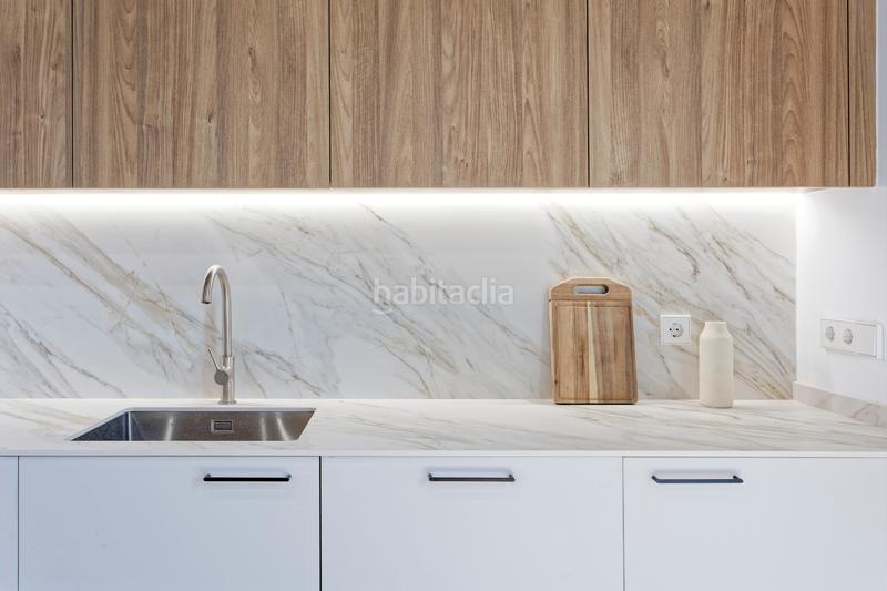 Foto f739e59d-d1ed-46b3-a263-46cfe39d96cc. Etagenwohnung mit heizung in Sant Antoni Barcelona