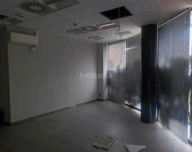 Foto 00eddb1c-0b95-4fd1-8556-482f91e39bcd. Local commercial dans carrer de sant adrià 1 dans Sant Andreu de Palomar Barcelona