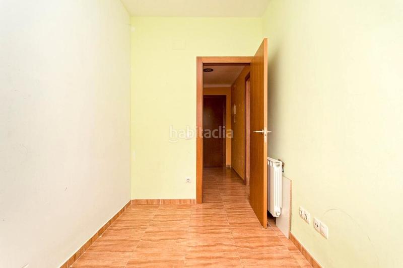 Foto 6000ae45-c4f7-4b9c-b186-fd5135558da3. Flat with heating parking in La Cogullada Terrassa