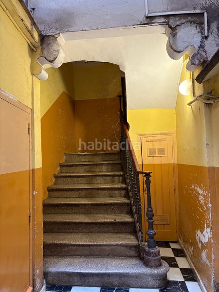 Foto 05625f7c-d7a3-43a5-8ec7-592c5e47d9b5. Pis a Raval Barcelona