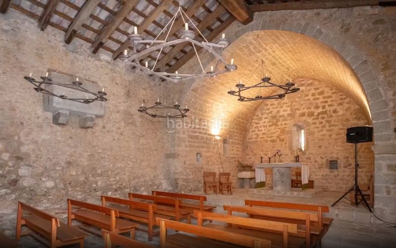 Foto 14f06619-a70b-4f5e-a776-ff02948a1d36. Masia amb xemeneia aparcament a Urbanitzacions Argentona