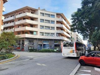 Office space in Rambla de sant jordi 75. Oficina de 120 m2 en entresuelo, rambla de sant jordi (ripollet)