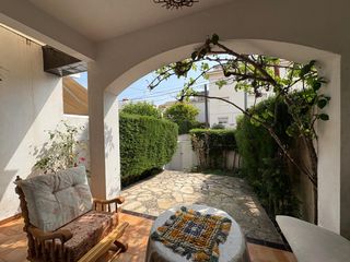 Lloguer Casa aparellada  Carrer narcís monturiol. Casa en alquiler en cubelles 110m2, 3dormitorios, 2 baños para e