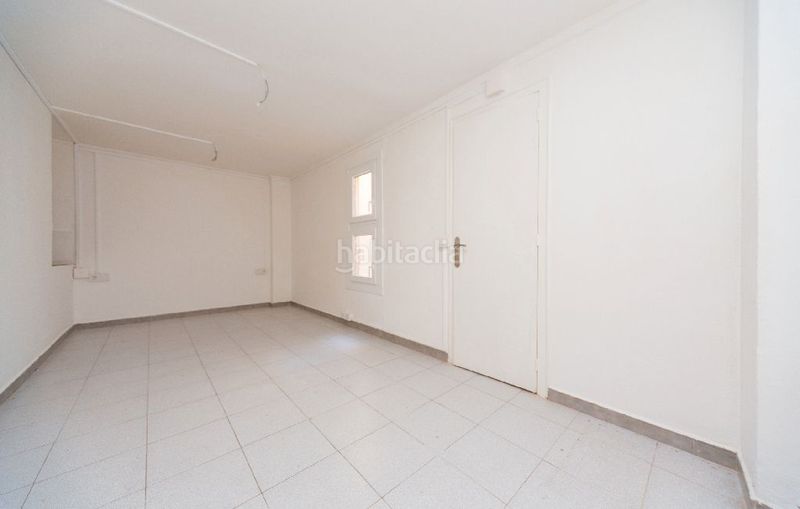 Foto 4960d526-a9cf-40ad-a535-d39470f4e83c. Estudi amb calefacció a Sagrada Família Barcelona