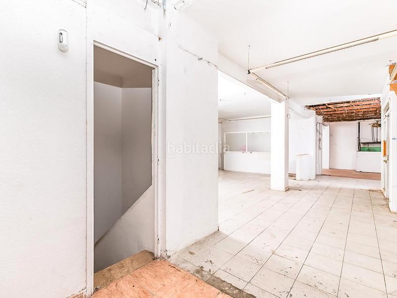 Foto a6cc26aa-9b9f-49ec-8e97-3d07bbf51eb9. Locale commerciale in Horta Barcelona