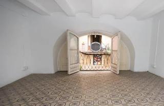 Appartement  Carrer de sant pere ms baix. Vivienda de 124 m2 en calle sant pere ms baix. 3 hab