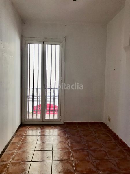 Foto 1d4d3c03-91bf-4b68-8bba-c5846e3fb0e4. Dúplex a Sant Antoni Barcelona