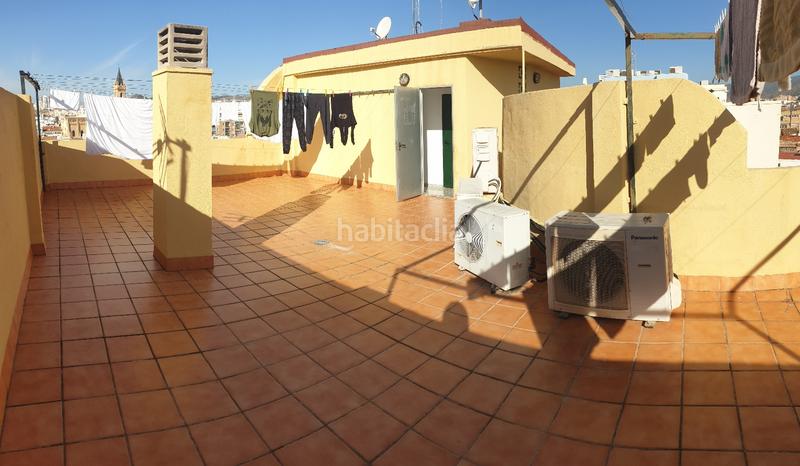 Foto 8c0a538b-0ce8-4385-8b3f-492fdc92d31c. Appartamento in avenida de la rosaleda 6 in La Goleta - San Felipe Neri Málaga