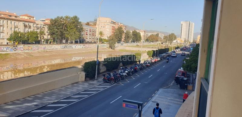 Foto 353d890d-48ee-4f9e-a7a1-535fc6d395a5. Flat in avenida de la rosaleda 6 in La Goleta - San Felipe Neri Málaga