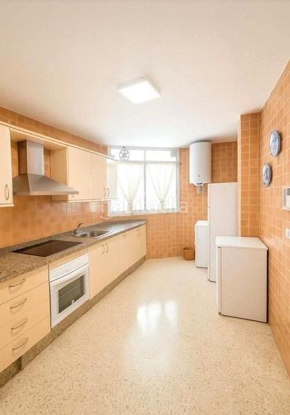 Foto 80255de2-6125-4993-8e7c-0560d31bfd51. Appartement avec parking dans Parque Ayala - Jardín de la Abadía - Huelín Málaga