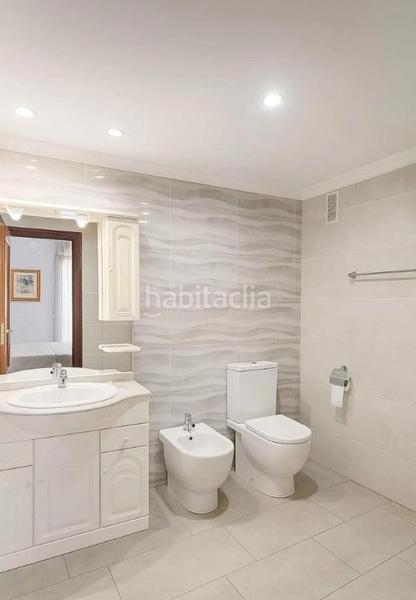 Foto 080a6414-2c56-4885-a712-1ccc33efab27. Flat with parking in Parque Ayala - Jardín de la Abadía - Huelín Málaga