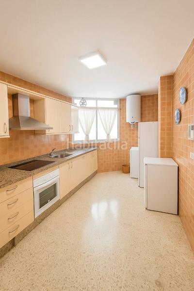 Foto fe79c861-4746-4615-ad12-513232643199. Flat with parking in Parque Ayala - Jardín de la Abadía - Huelín Málaga