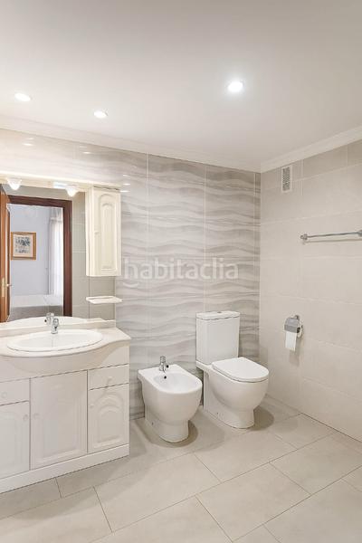 Foto b5f3876b-5a0a-4fc2-a7ec-74388150298e. Piso en Parque Ayala - Jardín de la Abadía - Huelín Málaga