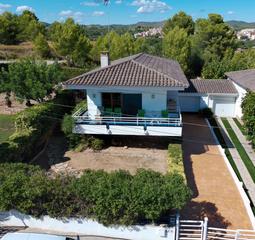Doppelhaus  Carrer del montsià. Casa pareada urb poblamar
