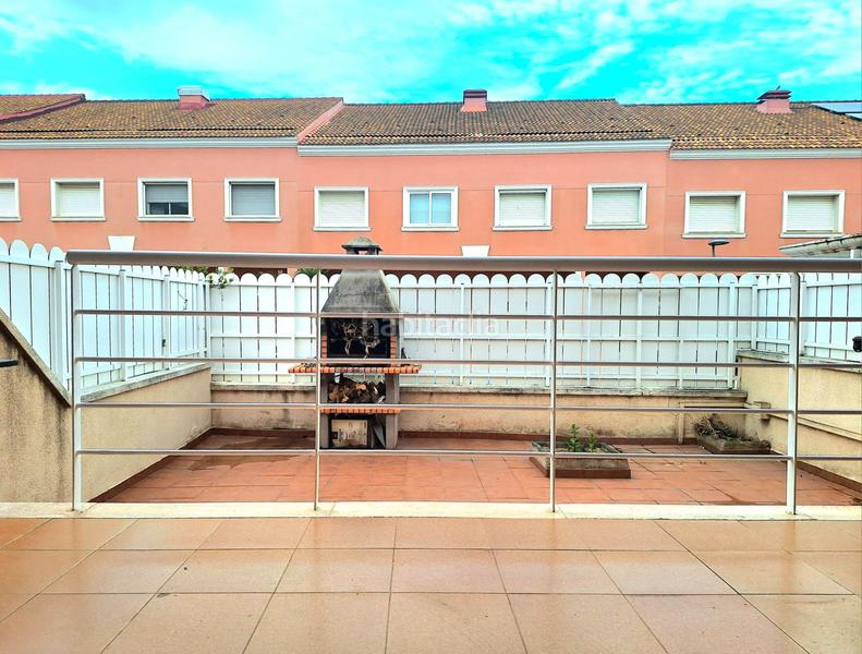 Foto 8cd16983-d29d-4167-ac6b-e663e5ef32d5. Casa a schiera con riscaldamento parcheggio in El Tancat-Mas d´en Gual Vendrell (El)