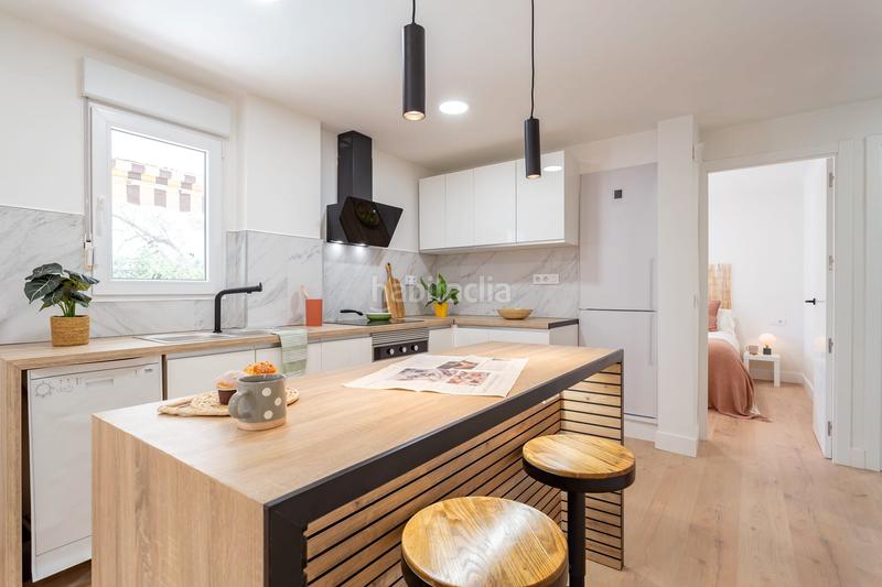 Foto 0b0b5582-abe4-4fe6-8ca2-bef885c9990c. Pis a carrer de fra juníper serra 17 a Mar i Camp - Platja dels Capellans Salou