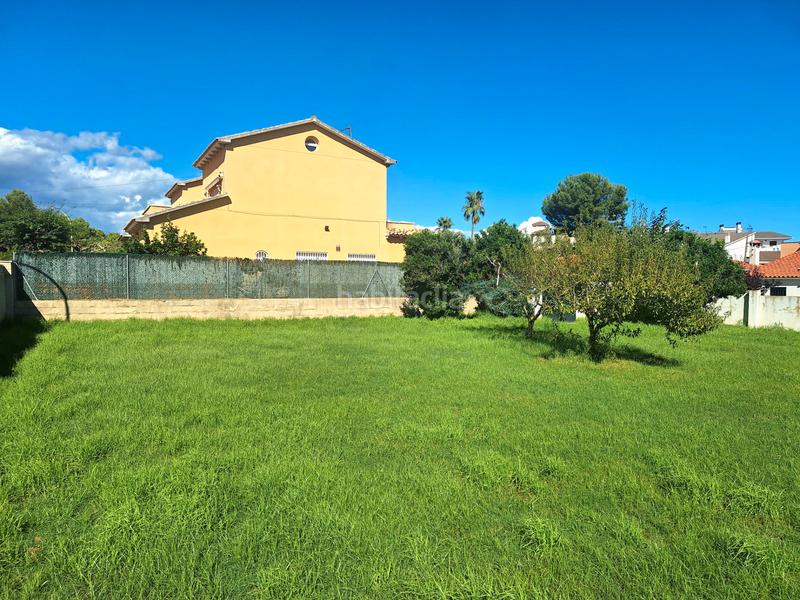 Foto 36c4687d-33d5-4855-8e57-da04691e4378. Terreno residenziale in carrer daurada 7 in Coma-ruga platja Coma-ruga