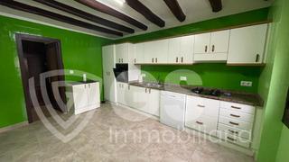 House in Plaa de la creu 18