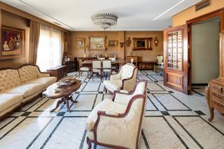 Appartement à Fígares. Señorial piso en san anton