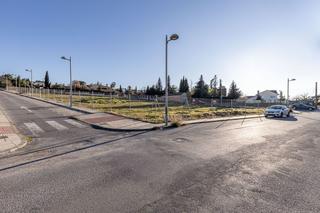 Terreny residencial  Calle braulio girela. Solar en cajar con 526m