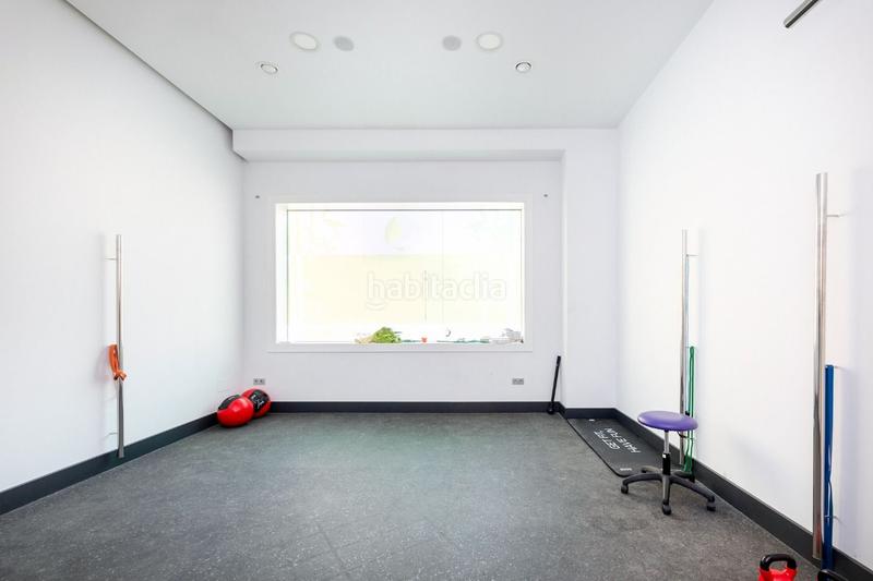 Foto 2c3d4299-67fe-4dc7-8a1f-35341e60c7dc. Local comercial a Cervantes Granada