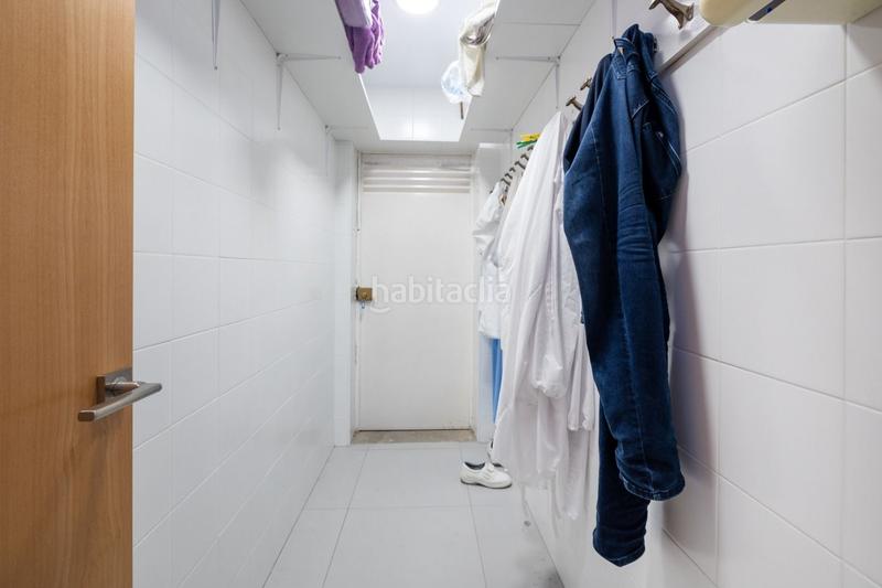 Foto c922e608-6092-440f-9146-1a8b880d5278. Local comercial a Cervantes Granada