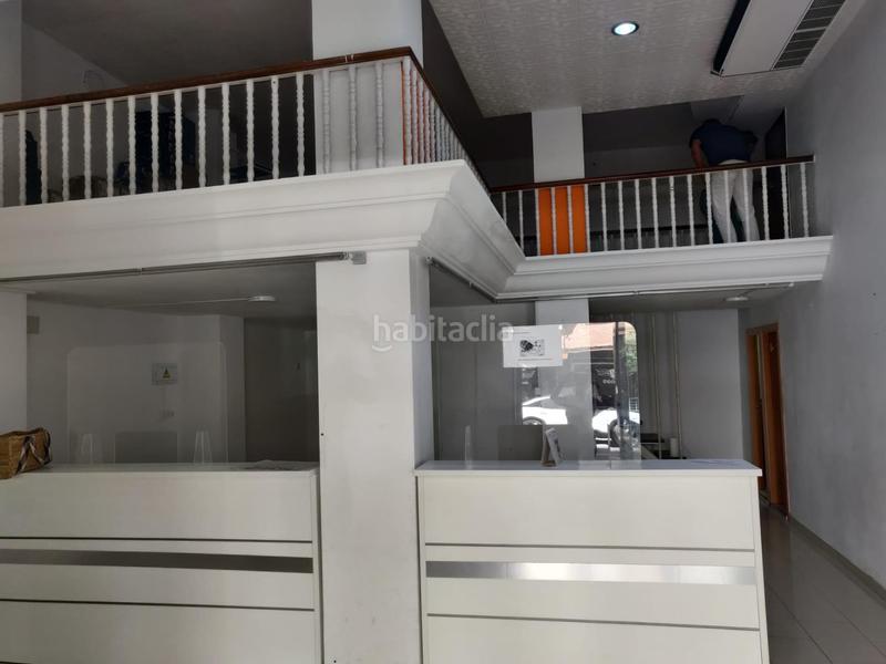 Foto b56dd3cb-141c-4e88-bfea-c6a4798d127e. Rent business premise in calle calle arabial 120 in Granada